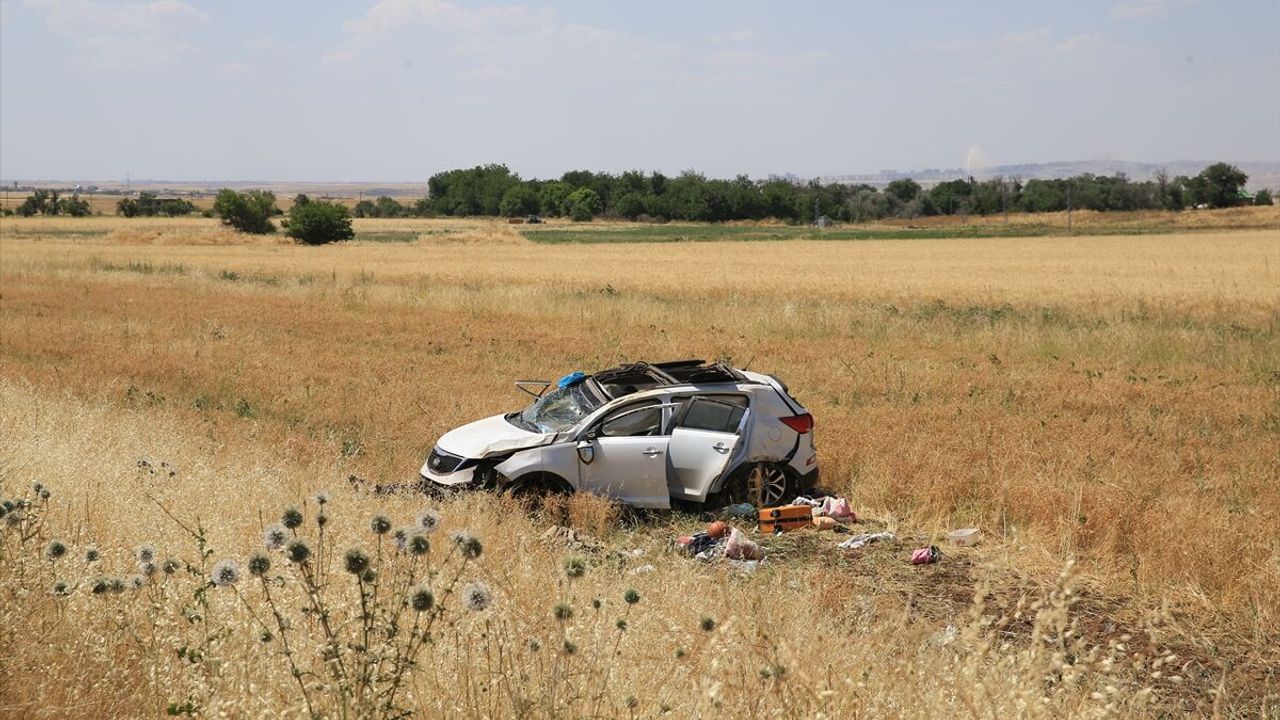 Diyarbakır Bağlar trafik kazası: Şarampole devrilen otomobilde 1'i ağır 5 yaralı