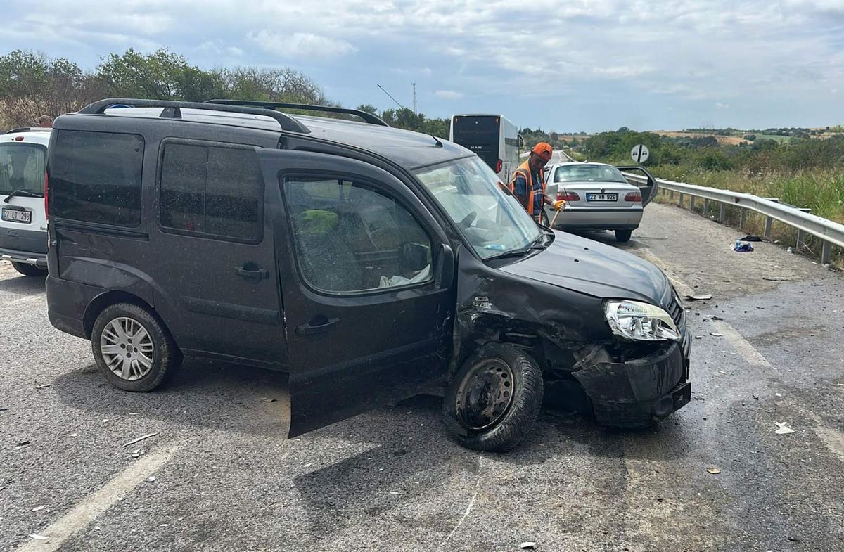 Edirne'de Trafik Kazası: 6 Yaralı
