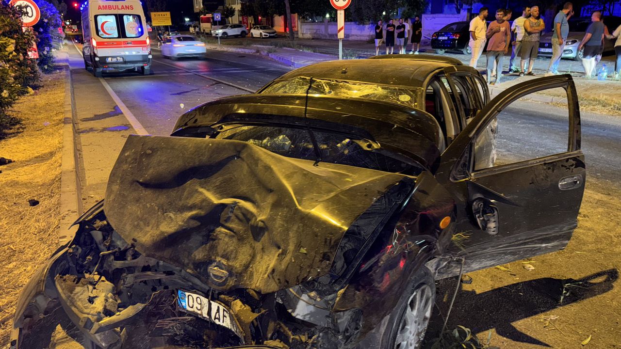 Aydın Söke’de otomobilin ağaca çarptığı trafik kazasında 6 yaralı