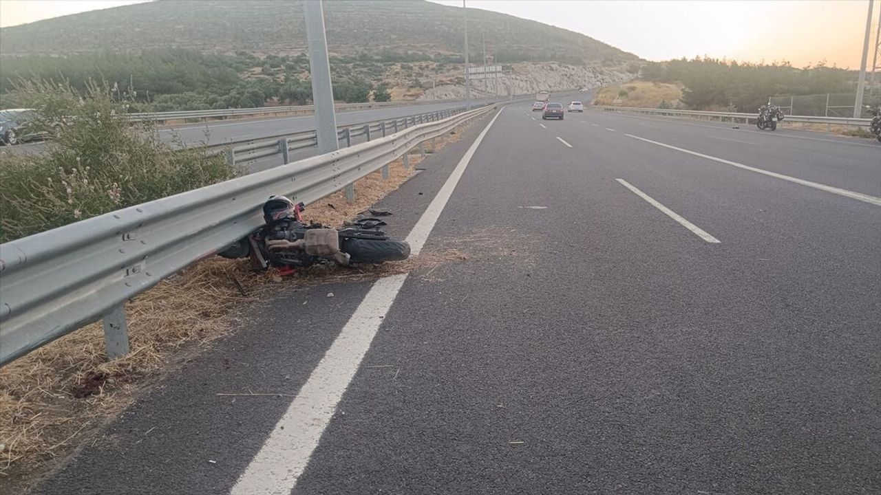 İzmir'de motosiklet eğitmeni trafik kazasında öldü