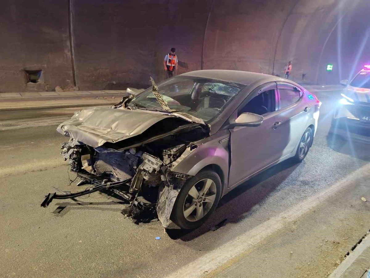 Malatya'da Tünelde Trafik Kazası