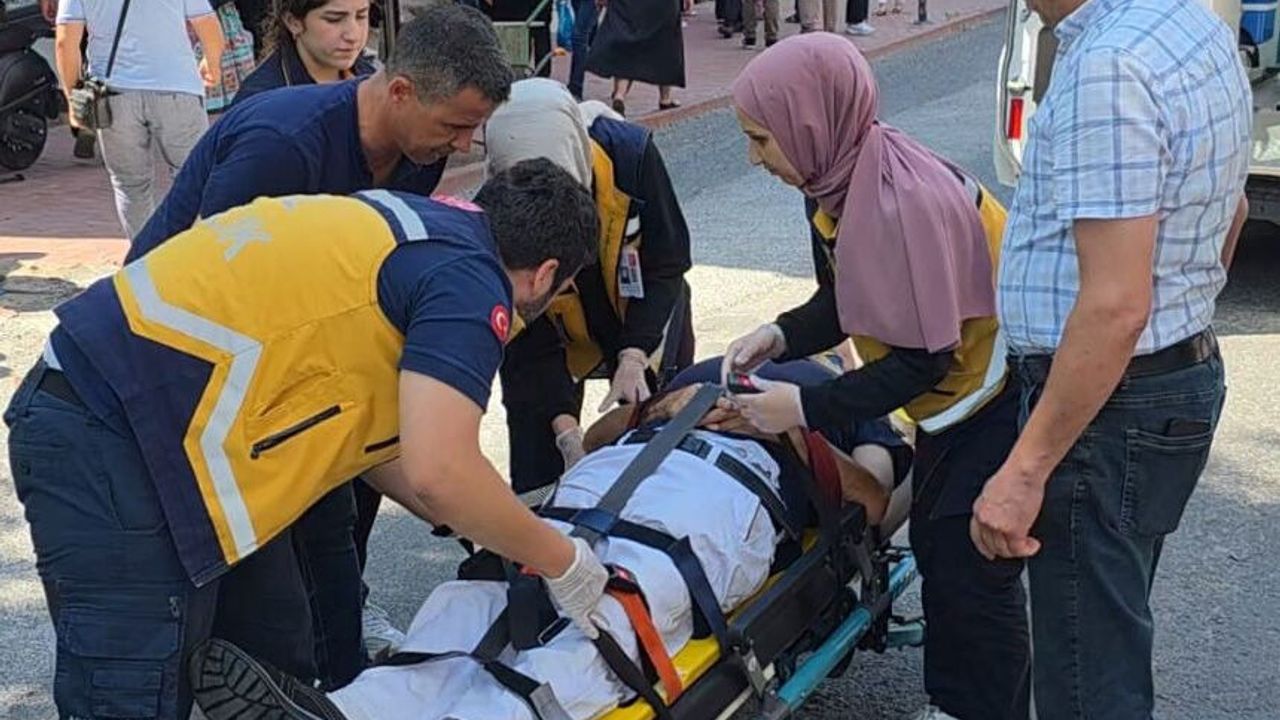 Ereğli'de trafik kazası: Karşıya geçmek isteyen yaya yaralandı