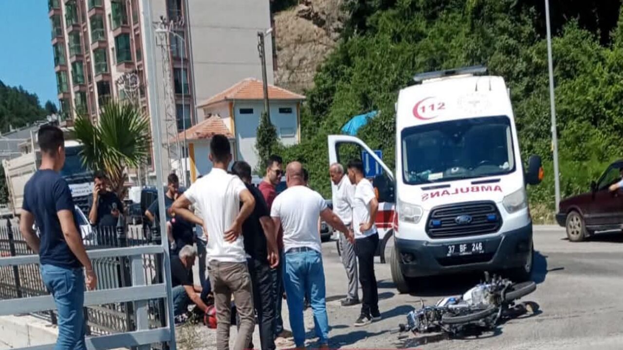 İnebolu’da trafik kazası: Motosiklet ile pikap çarpıştı