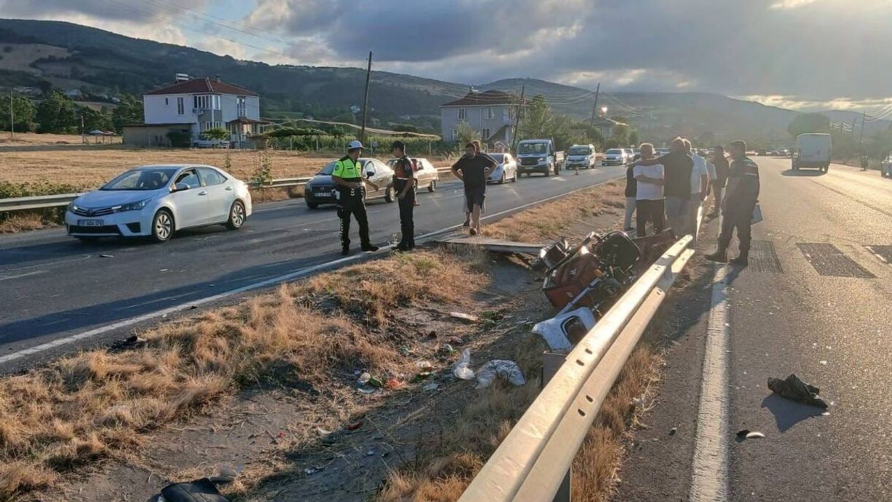 Samsun Alaçam’da trafik kazası: Elektrikli bisikletteki 3 kişi yaralandı
