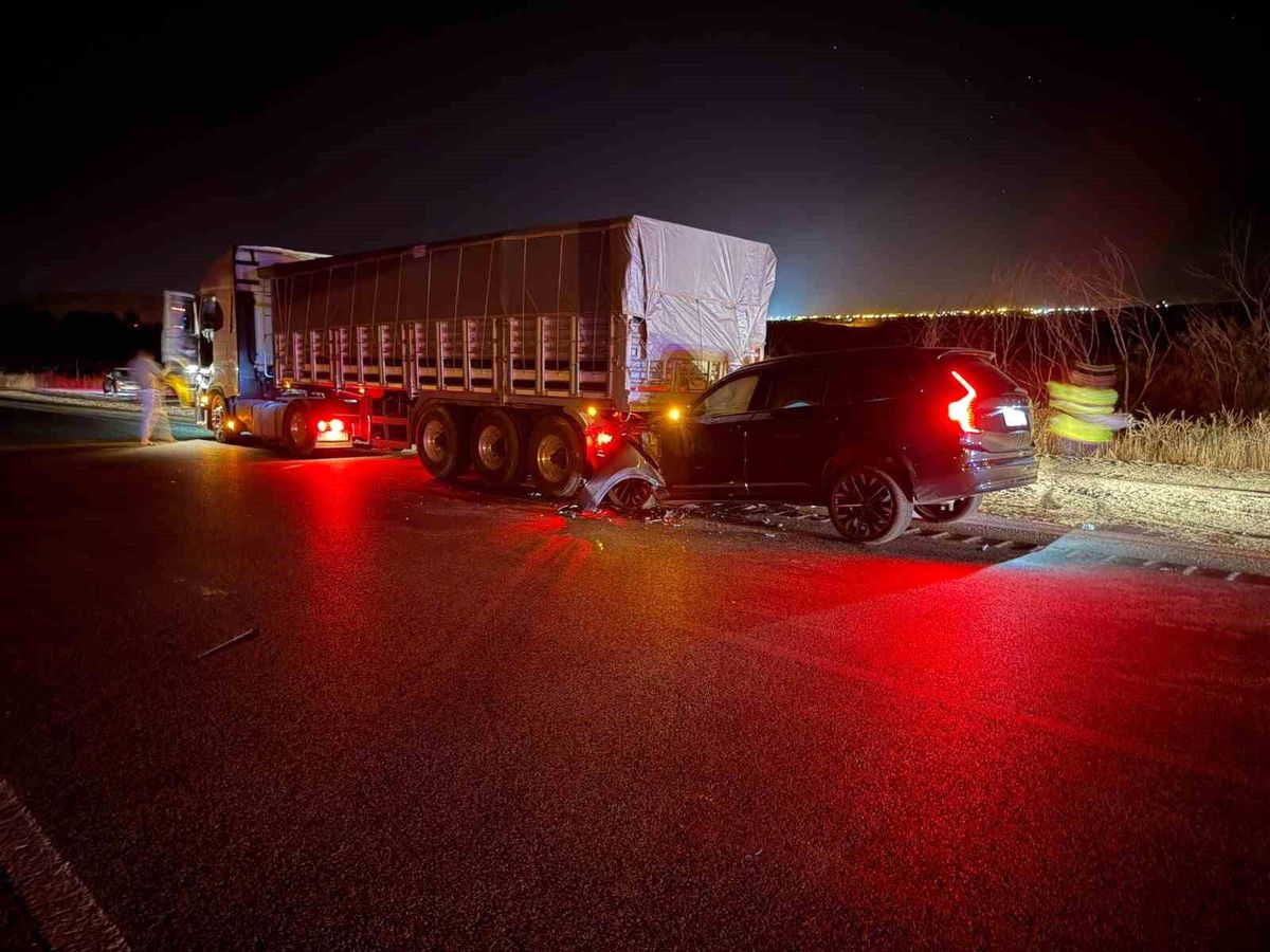 Yerköy'de Trafik Kazası: 3 Yaralı