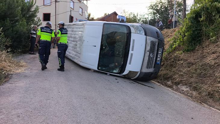 Bursa’da feci kaza! Tarım işçilerini taşıyan minibüs devrildi: Çok sayıda yaralı var
