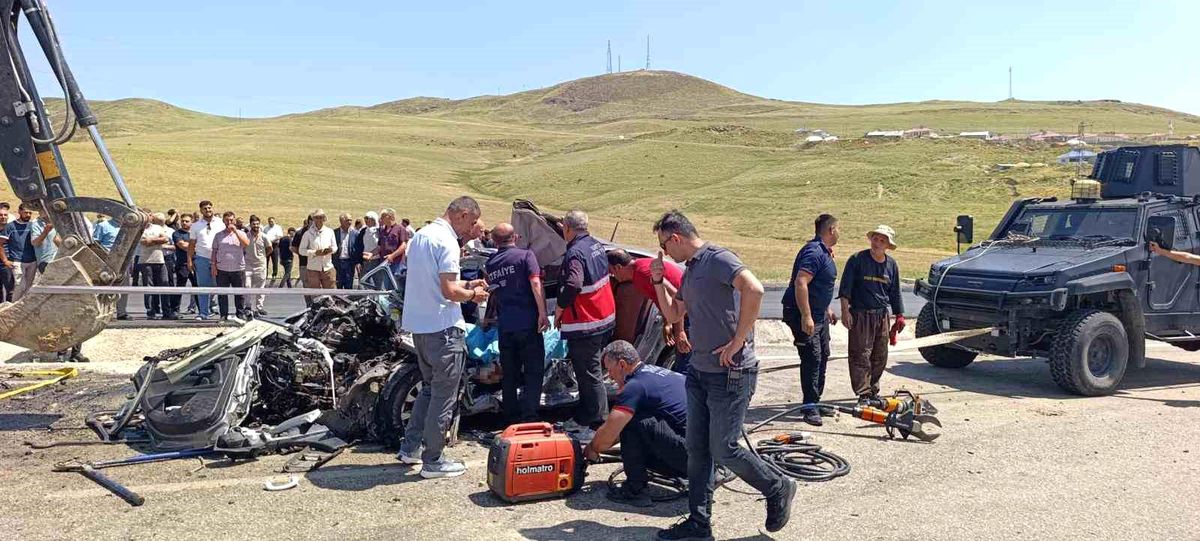 Muş'ta Trafik Kazası: 2 Ölü