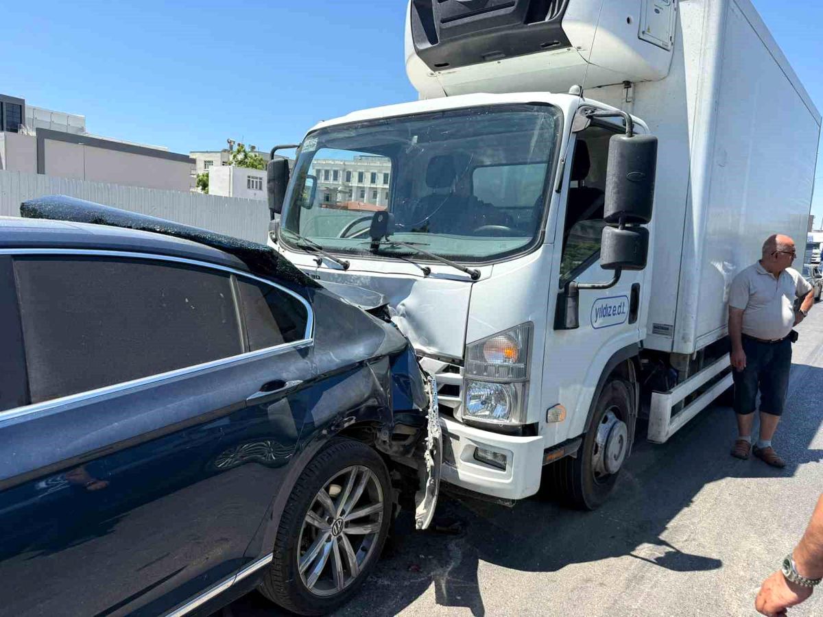 Serik'te Zincirleme Trafik Kazası: 2 Yaralı