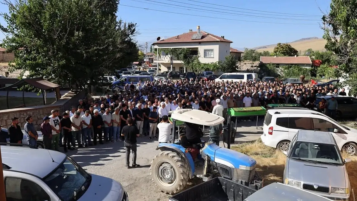 Kayseri’de Trafik Kazası: 3 Kişi Hayatını Kaybetti