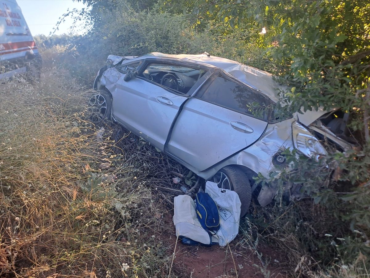 Tavas'ta Trafik Kazası: 1 Ölü, 1 Yaralı