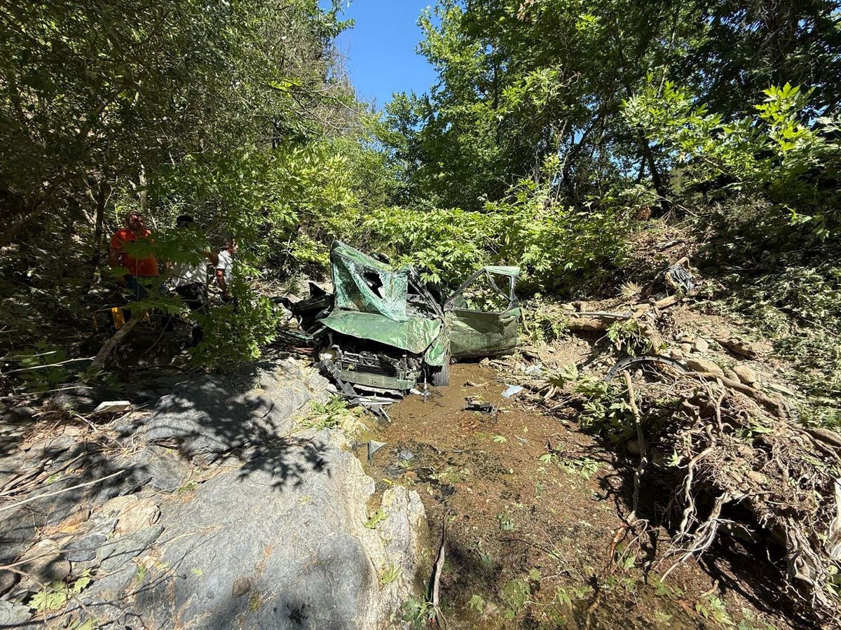 Çanakkale'de Trafik Kazası: İki Ölü