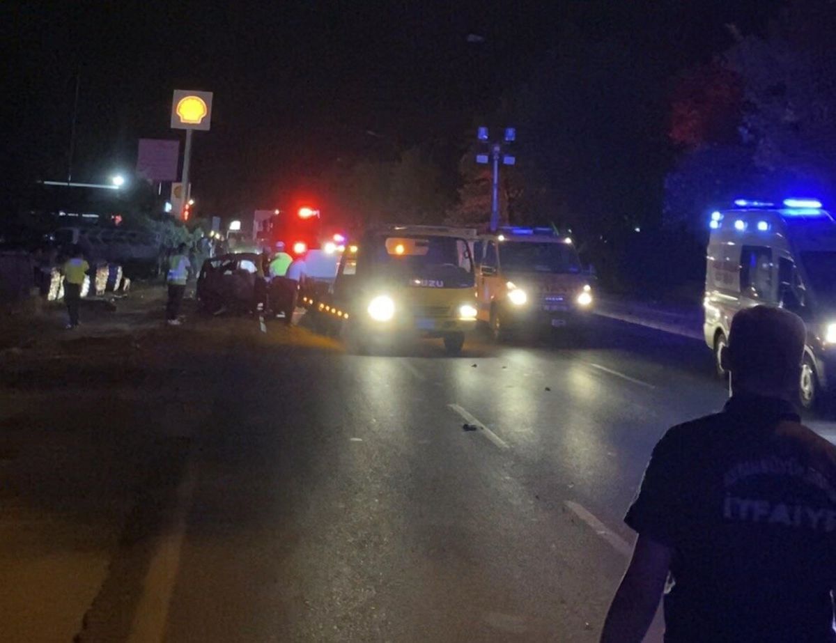 Efeler'de Trafik Kazası: 4 Çocuk Annesi Hayatını Kaybetti