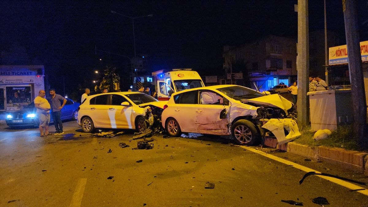 Kozan'da Trafik Kazası: 1 Yaralı