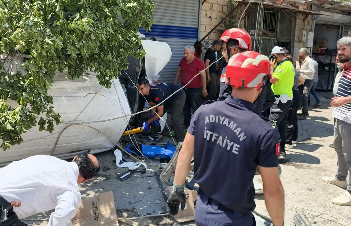 Adıyaman'da Trafik Kazası: 9 Yaralı