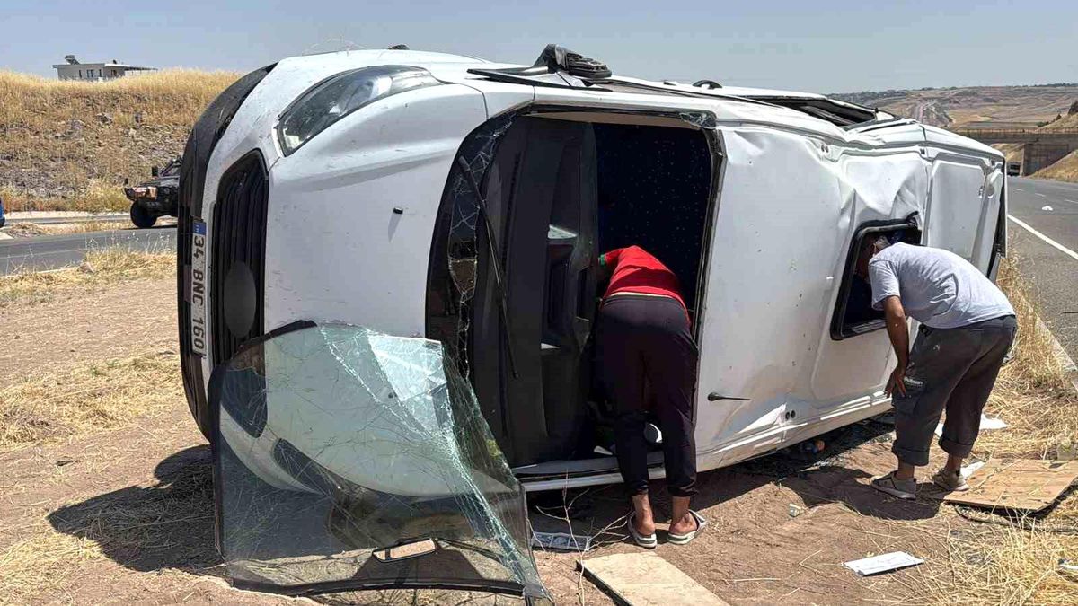 Diyarbakır'da Trafik Kazası: 19 Yaralı