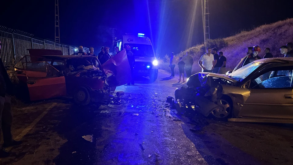 Gece yarısı Çayboyu Caddesi'nde hareketli dakikalar! Çok sayıda ekip olay yerine sevk edildi, yaralılar hastanelere kaldırıldı | Gündem Haberleri