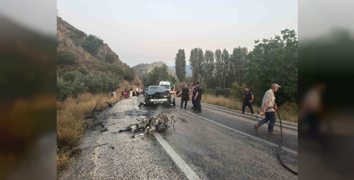 Bilecik'te acı kaza: Motosikletli genç hayatını kaybetti, iki kişi ağır yaralı