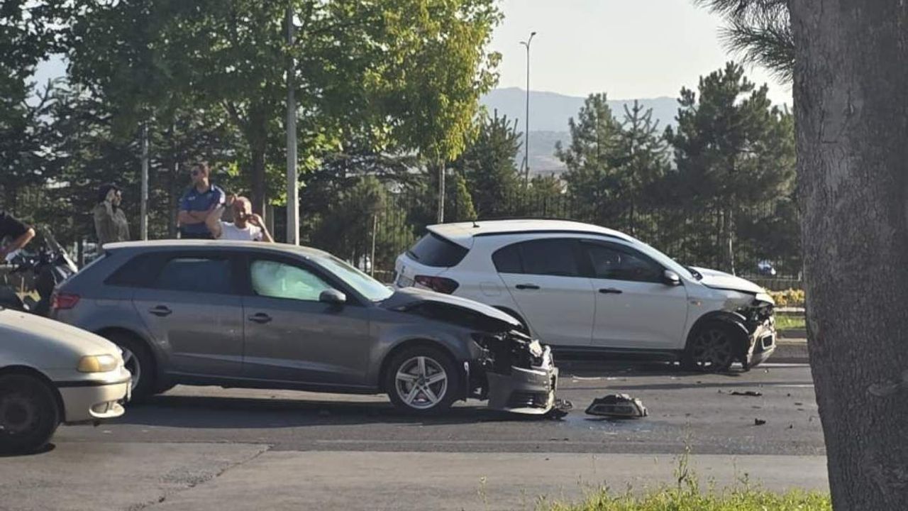Kayseri'de Talas Bulvarı'nda trafik kazası