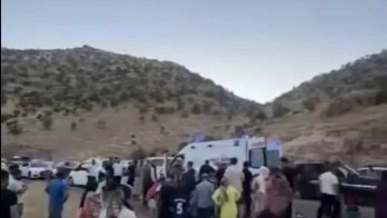 Midyat'ta feci kaza: İki araç çarpıştı, 2 yaşındaki bebek hayatını kaybetti