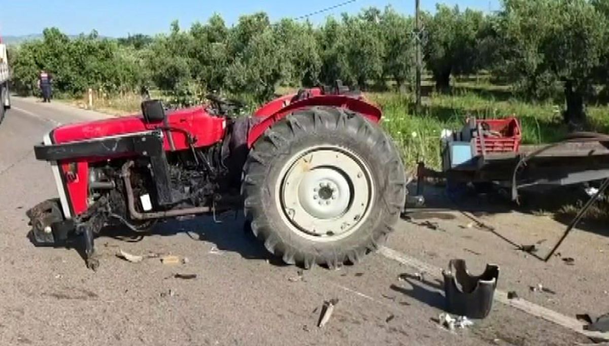 Bursa'da Trafik Kazası: Traktör Devrildi