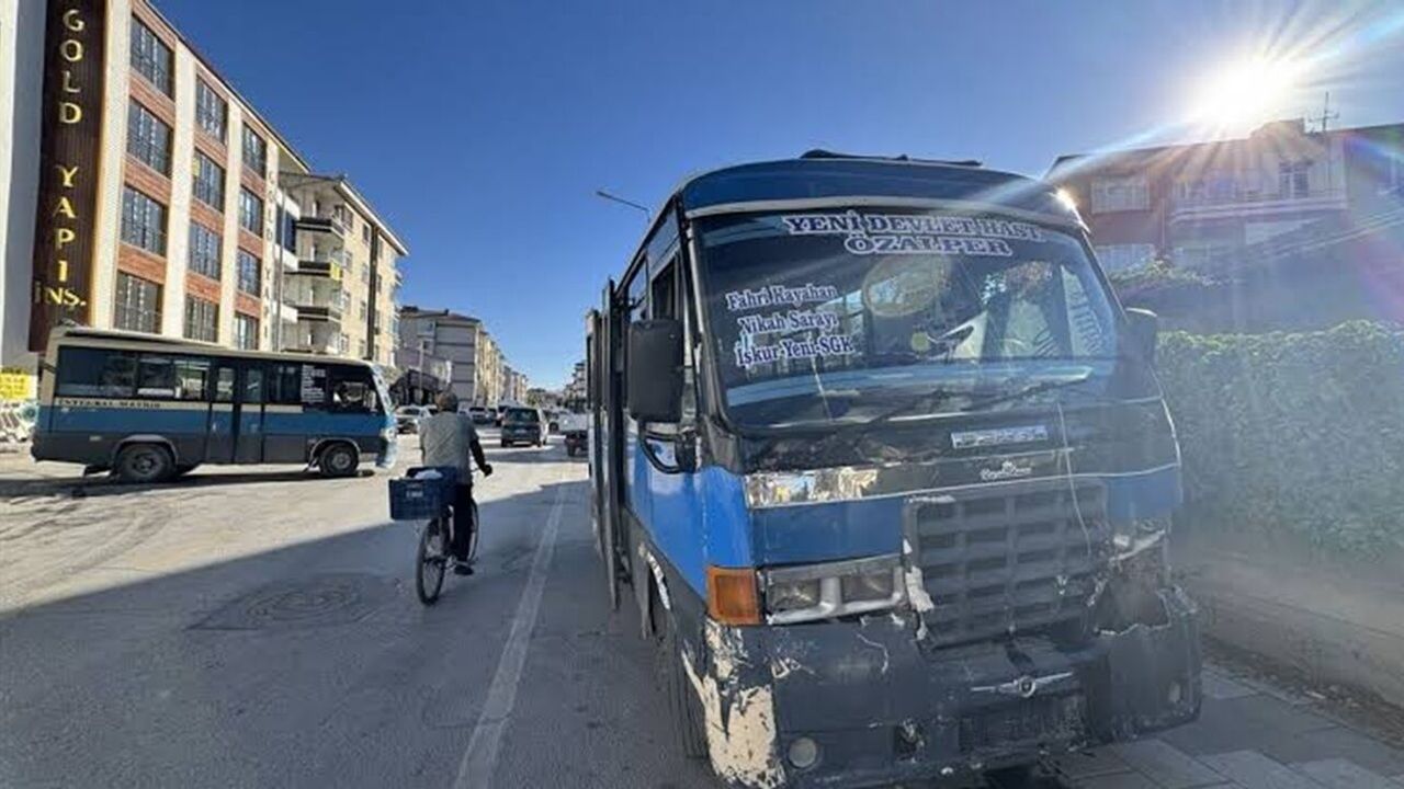 Malatya’da Zincirleme Trafik Kazası: 10 Yaralı