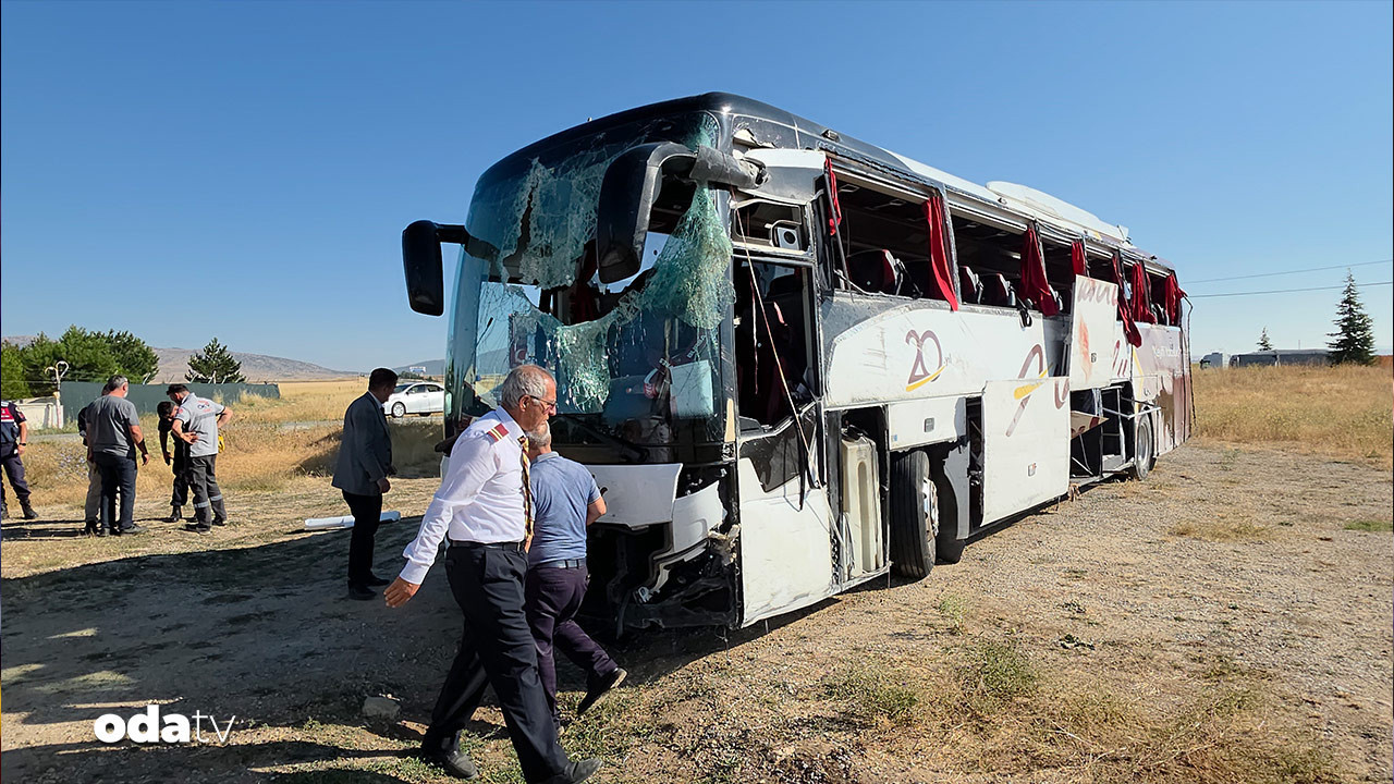 İstanbul-Kuşadası otobüsünde feci kaza: 31 yaralı