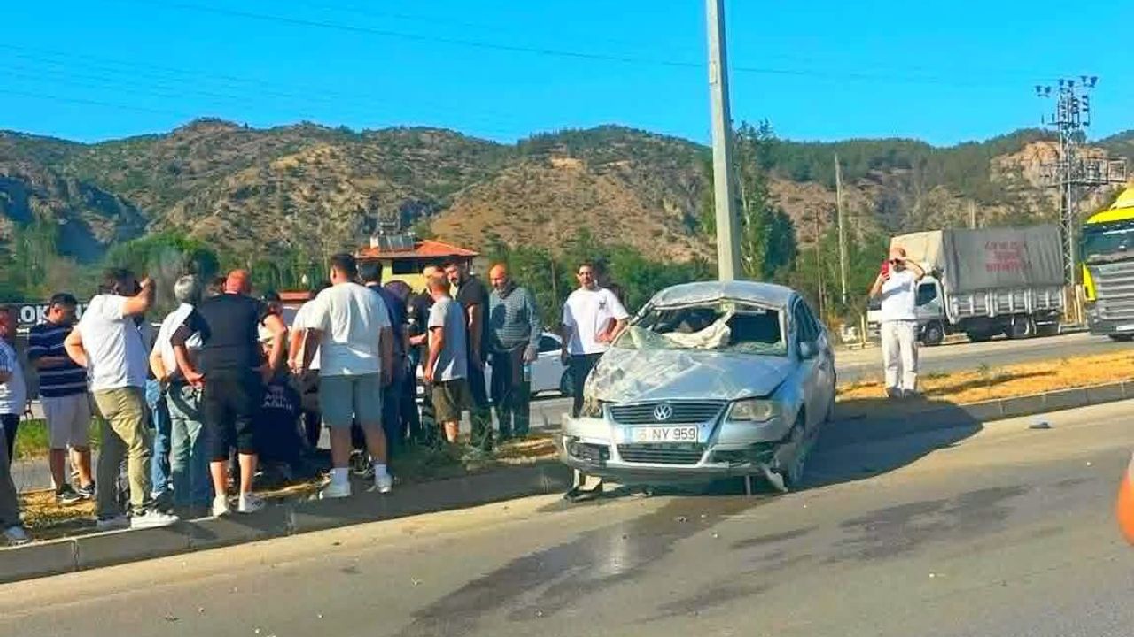 Kontrolden çıkan otomobil kaza yaptı