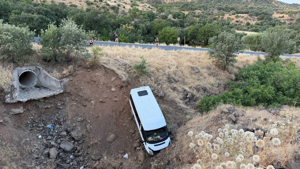 Siverek'te minibüs kazası: 4 tarım işçisi yaralandı | Yerel Haberler