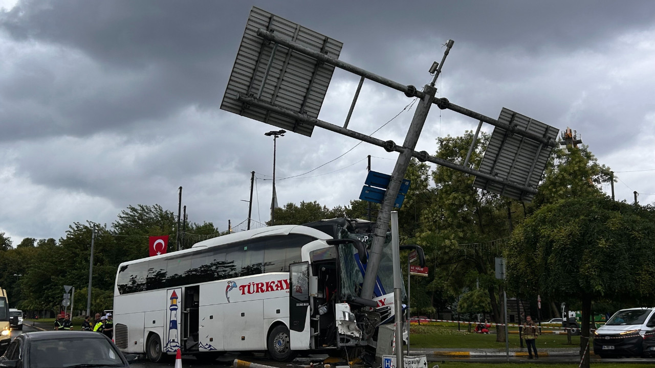 İstanbul'da otobüs kazası: 30 yaralı, 2'sinin durumu ağır