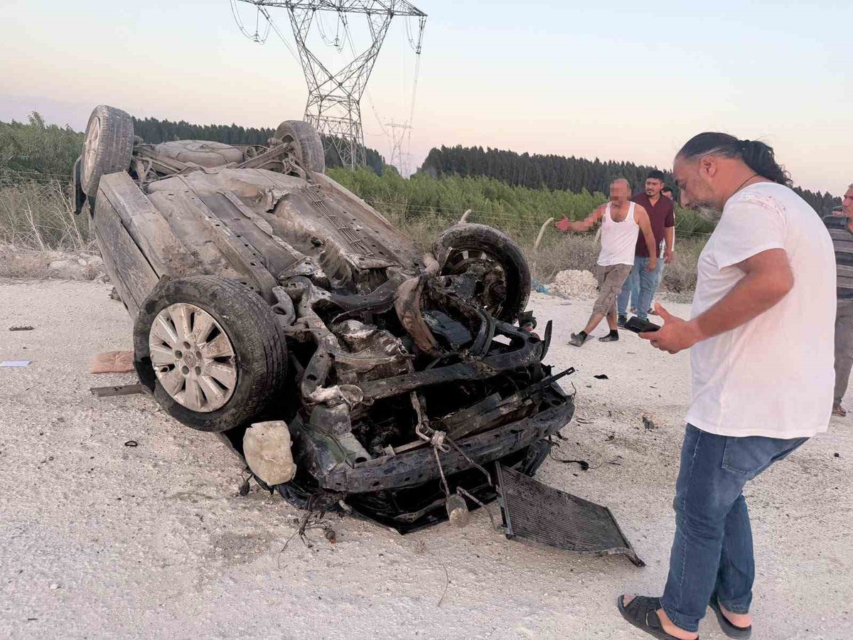 Tarsus'ta Çarpışmalı Trafik Kazası: 1 Ölü, 1 Yaralı