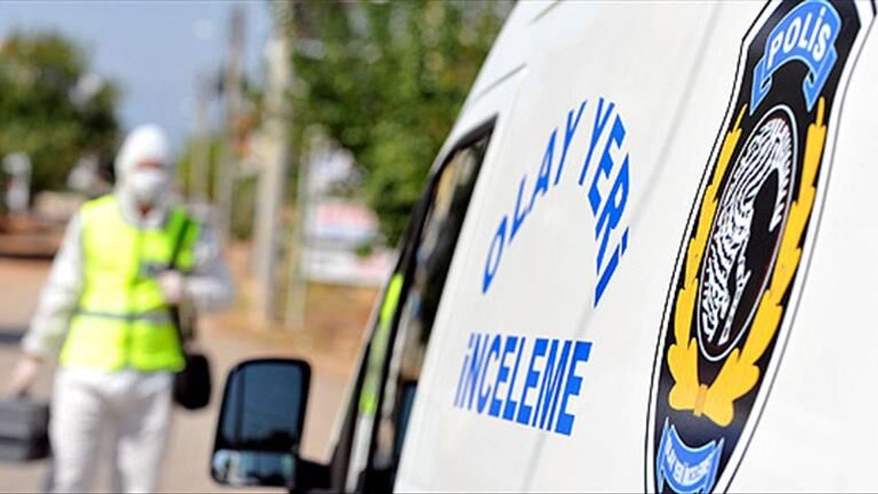 Alanya’daki trafik kazasında park halindeki otomobile çarpan motosikletin sürücüsü öldü