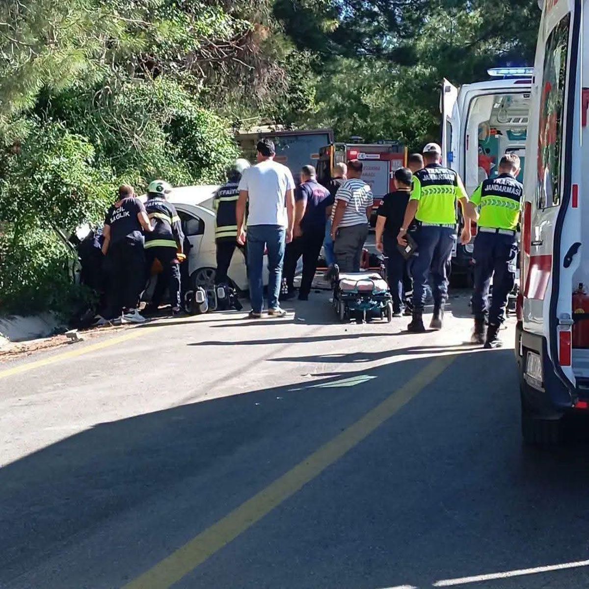 Kadirli'de Trafik Kazası: 1 Ölü, 2 Yaralı