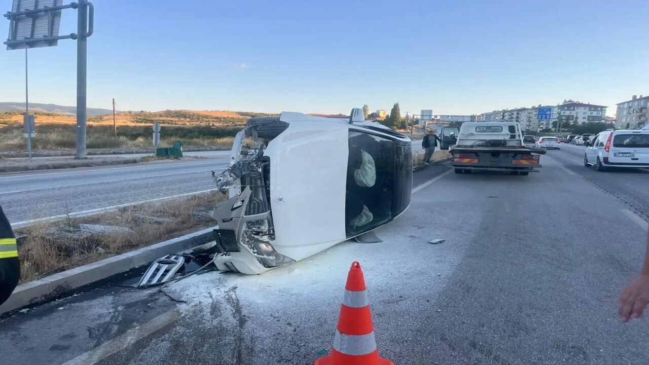 Kastamonu'da kaza: Otomobil takla attı!
