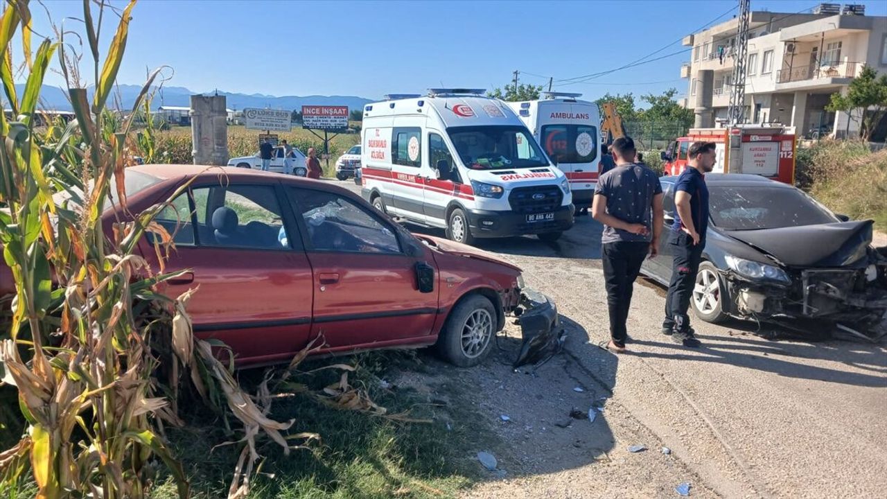 Osmaniye Kadirli’deki trafik kazasında iki otomobil çarpıştı: 5 yaralı