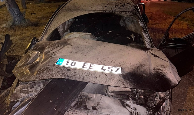 Edremit'te Kaza Yapan Otomobil Alev Aldı, Facia Son Anda Önlendi - Asayiş